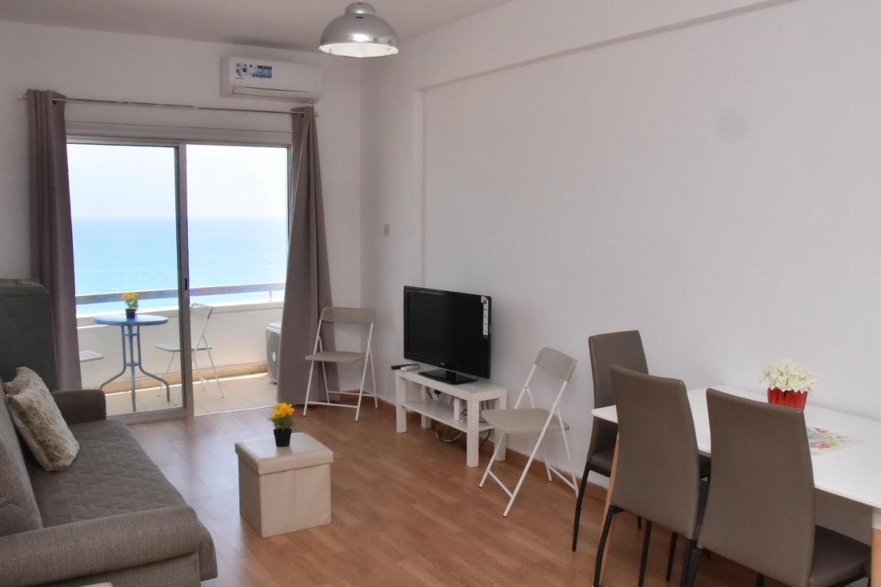 Kolonaki Seaview Apartments Larnaca Eksteriør billede