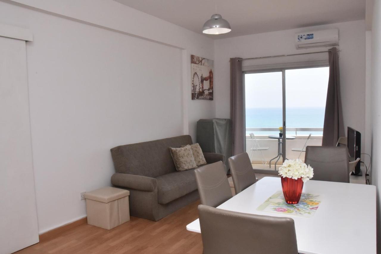 Kolonaki Seaview Apartments Larnaca Eksteriør billede