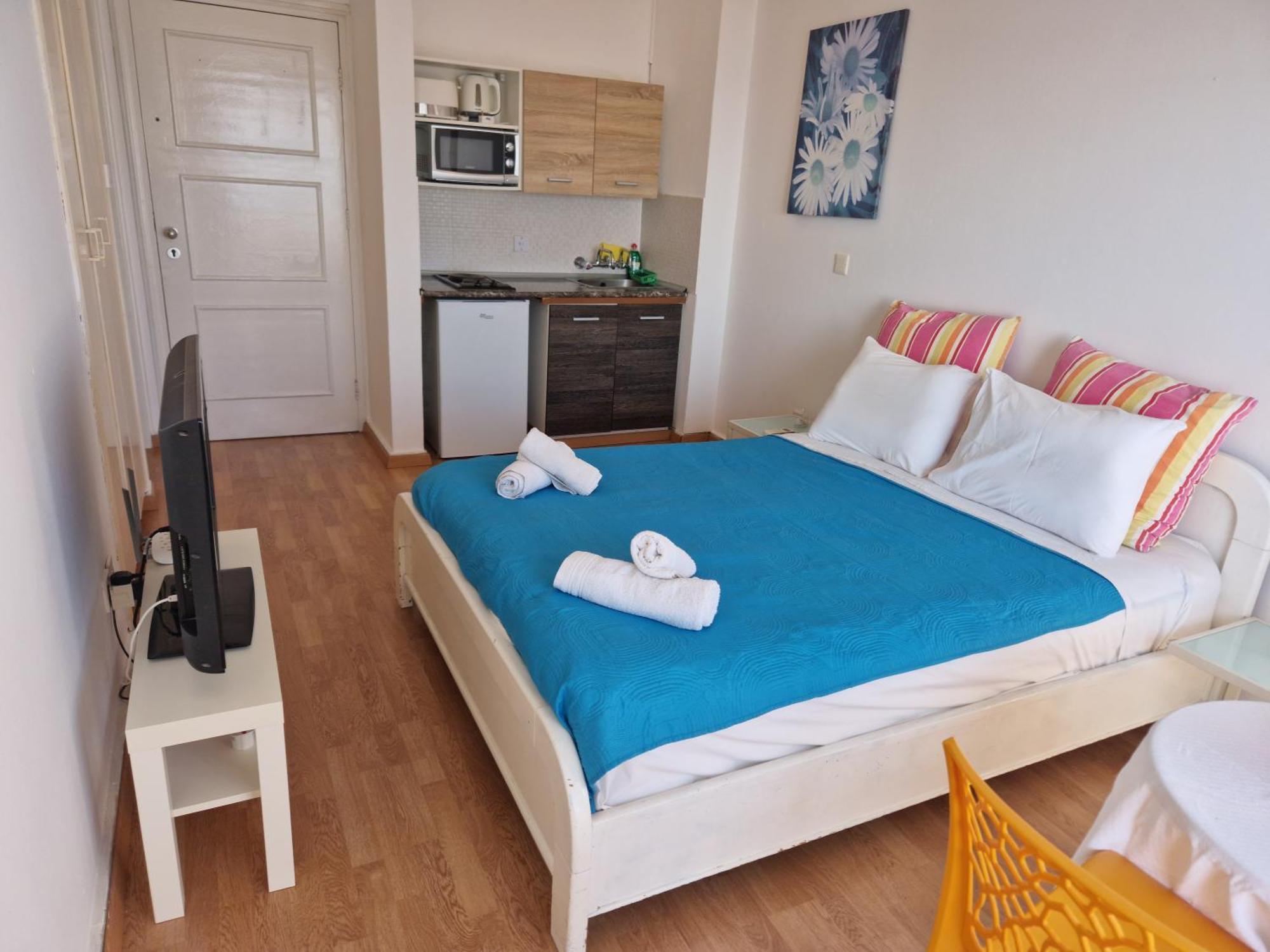 Kolonaki Seaview Apartments Larnaca Værelse billede